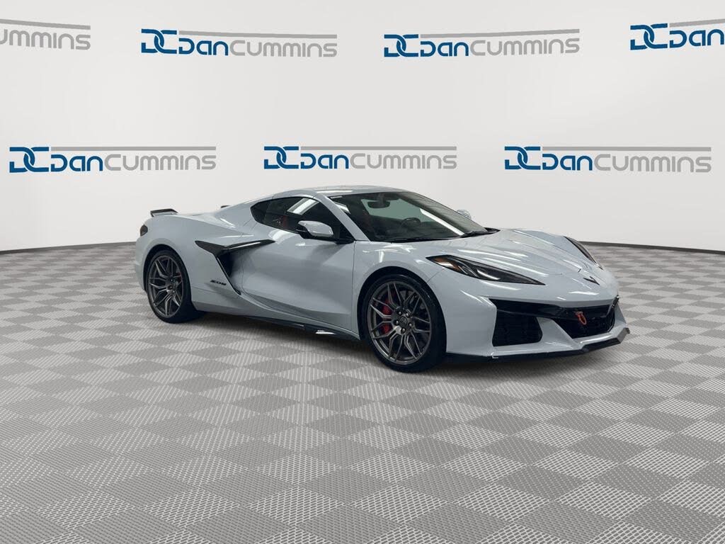 2023 Chevrolet Corvette Z06 3LZ Coupe RWD photo 2