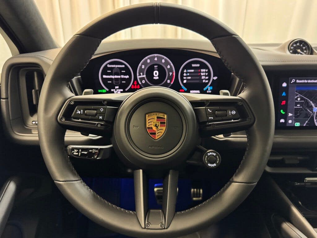 2026 Porsche Cayenne Coupe GTS AWD photo 18 of 24