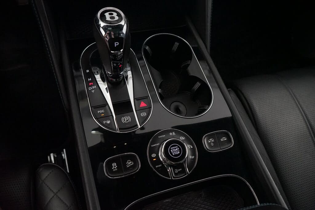 2017 Bentley Bentayga W12 AWD photo 13