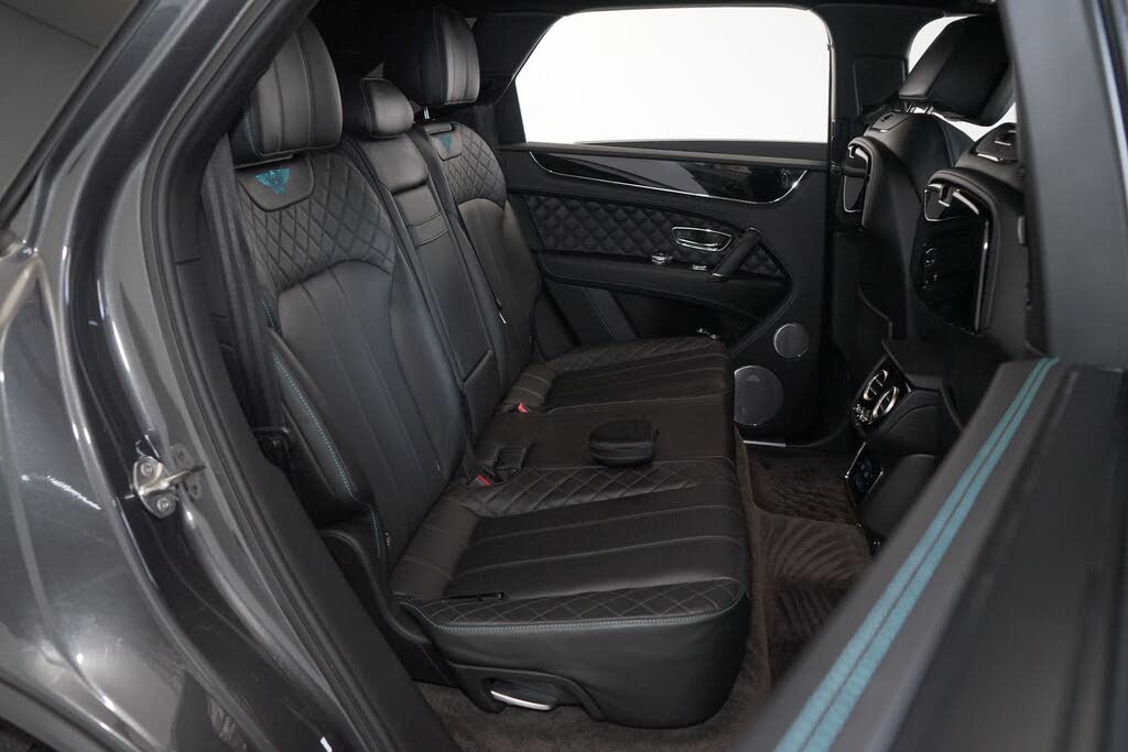 2017 Bentley Bentayga W12 AWD photo 15