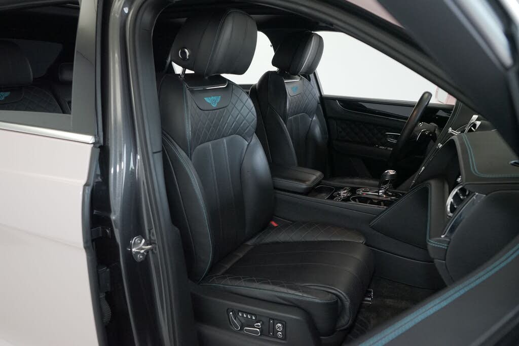 2017 Bentley Bentayga W12 AWD photo 4
