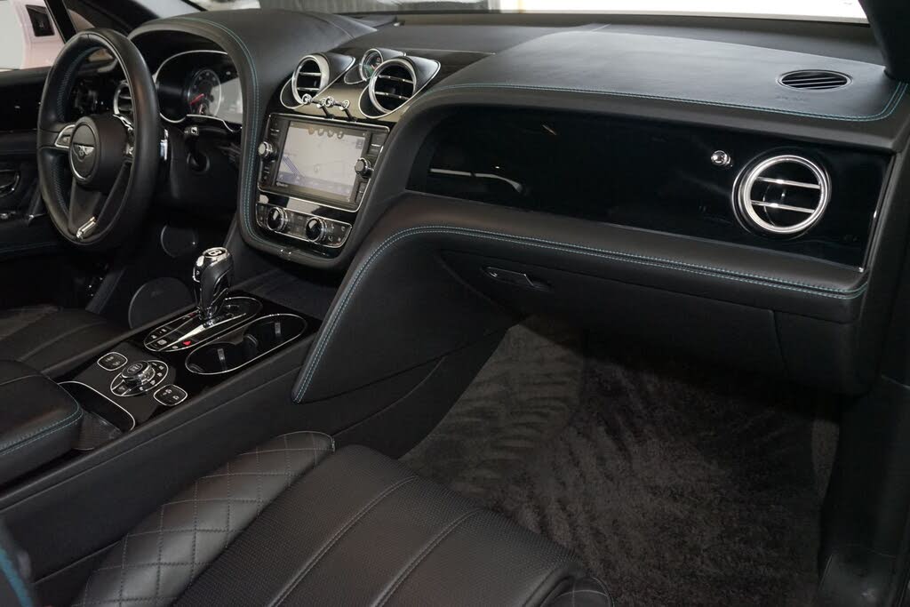 2017 Bentley Bentayga W12 AWD photo 5