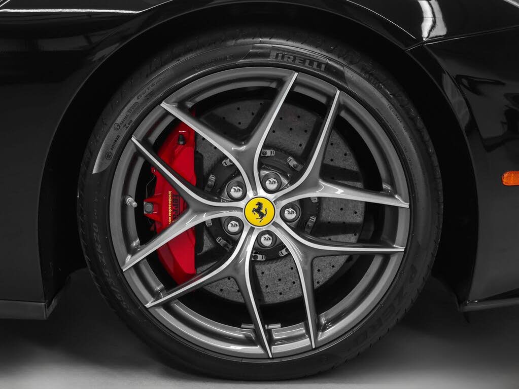 2017 Ferrari F12 Berlinetta Coupe photo 12