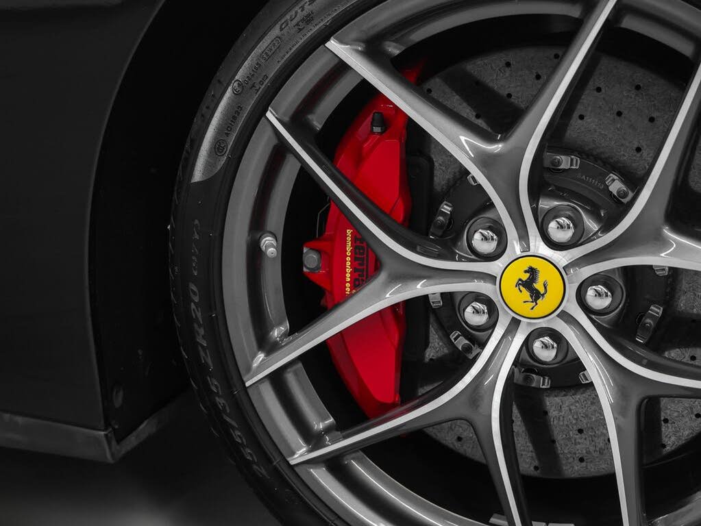 2017 Ferrari F12 Berlinetta Coupe photo 13