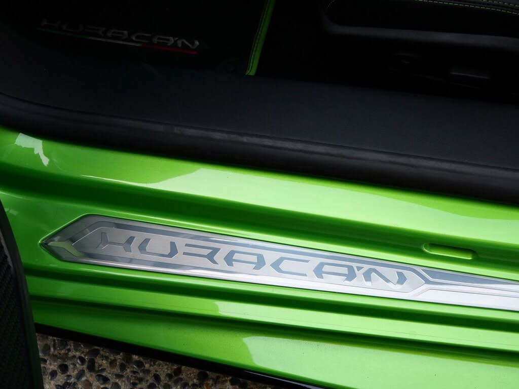 2021 Lamborghini Huracan photo 18