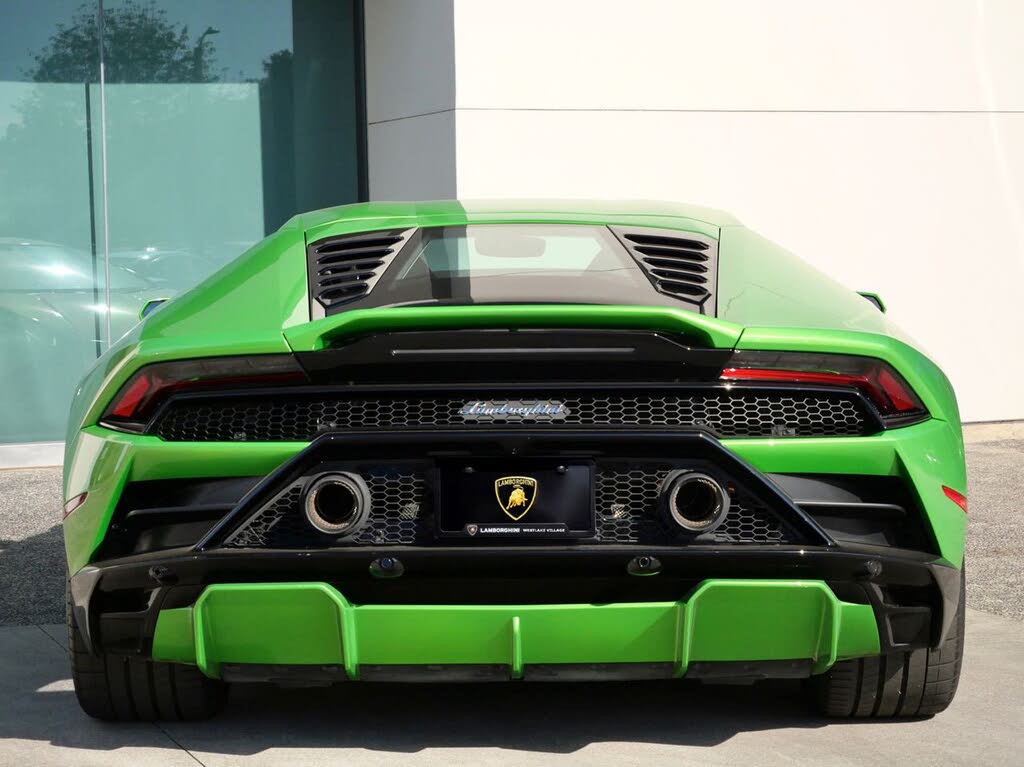2021 Lamborghini Huracan photo 4