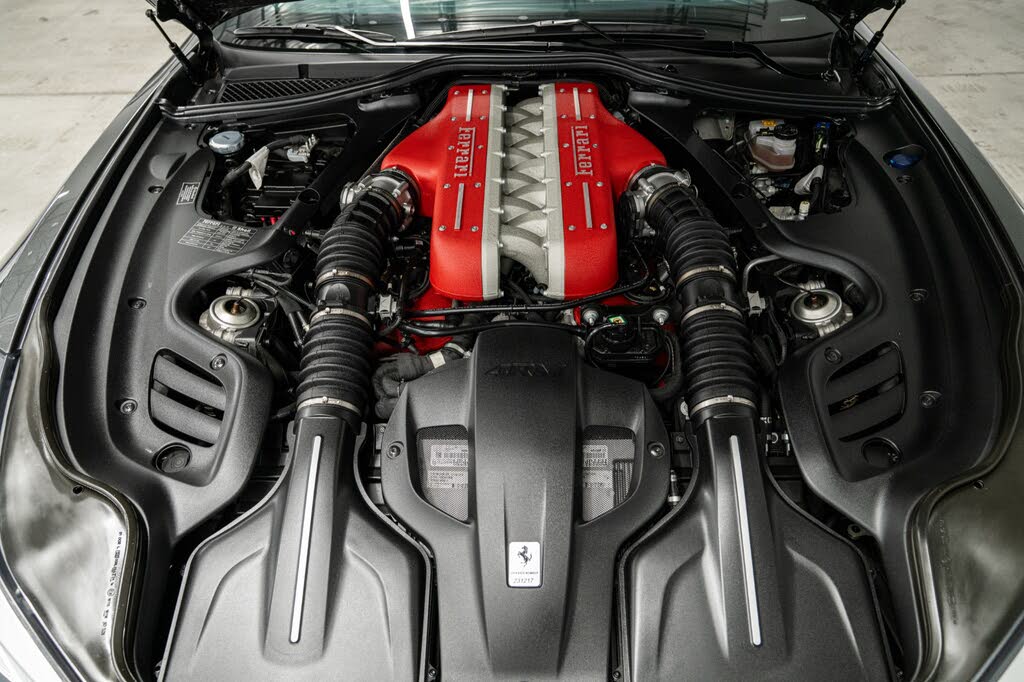 2018 Ferrari GTC4Lusso AWD photo 11