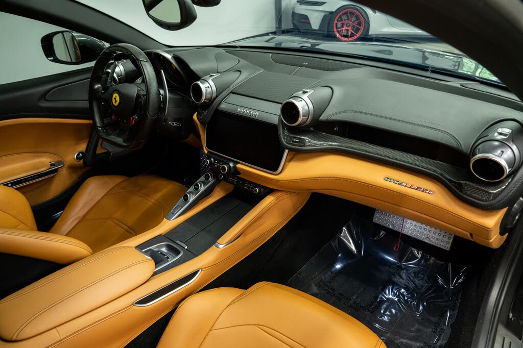2018 Ferrari GTC4Lusso AWD photo 13