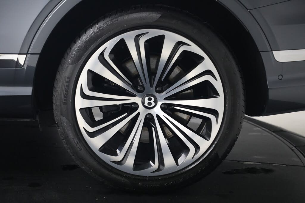 2026 Bentley Bentayga Azure V8 AWD photo 15