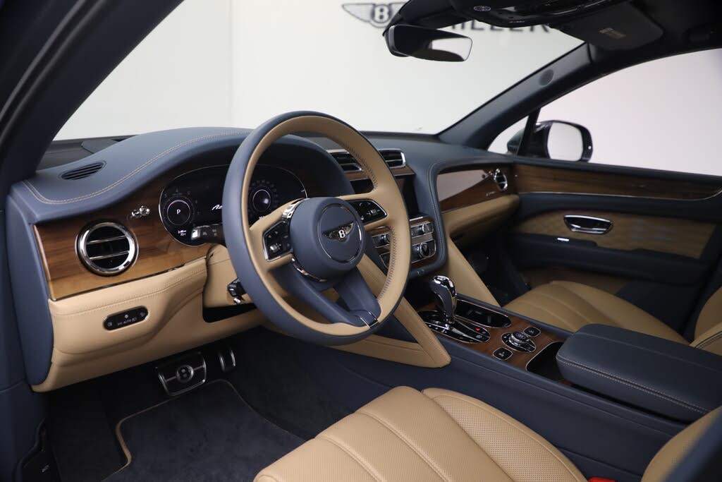 2026 Bentley Bentayga Azure V8 AWD photo 18