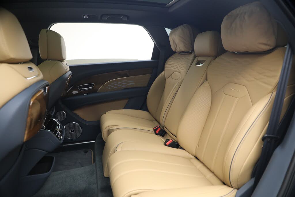2026 Bentley Bentayga Azure V8 AWD photo 24