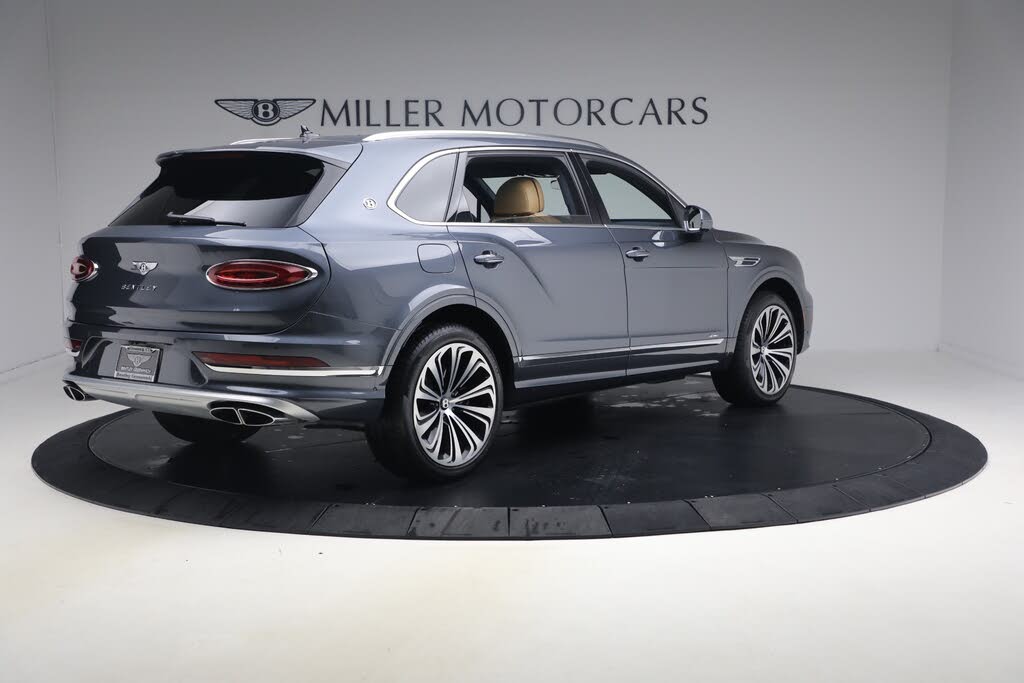 2026 Bentley Bentayga Azure V8 AWD photo 8