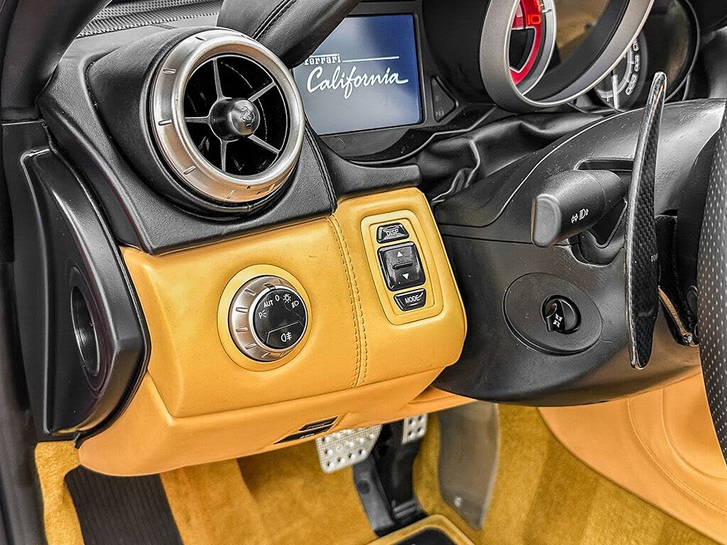 2010 Ferrari California GT Convertible photo 12
