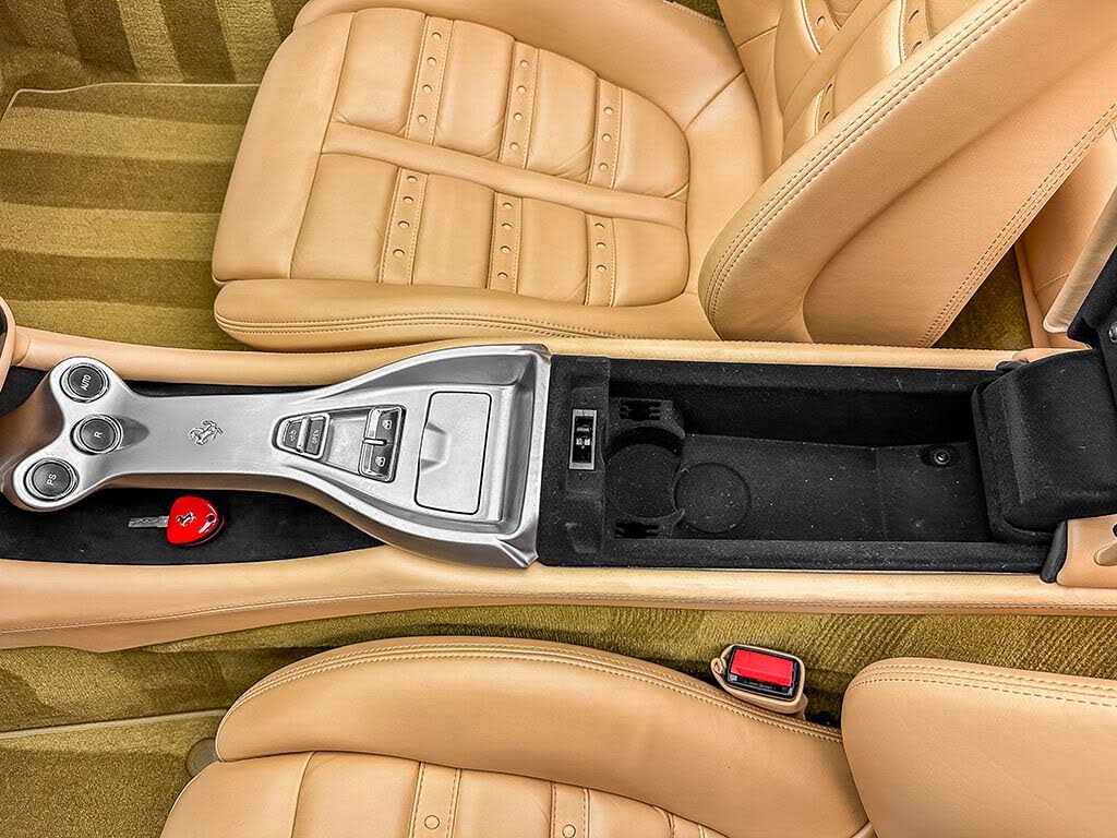 2010 Ferrari California GT Convertible photo 16