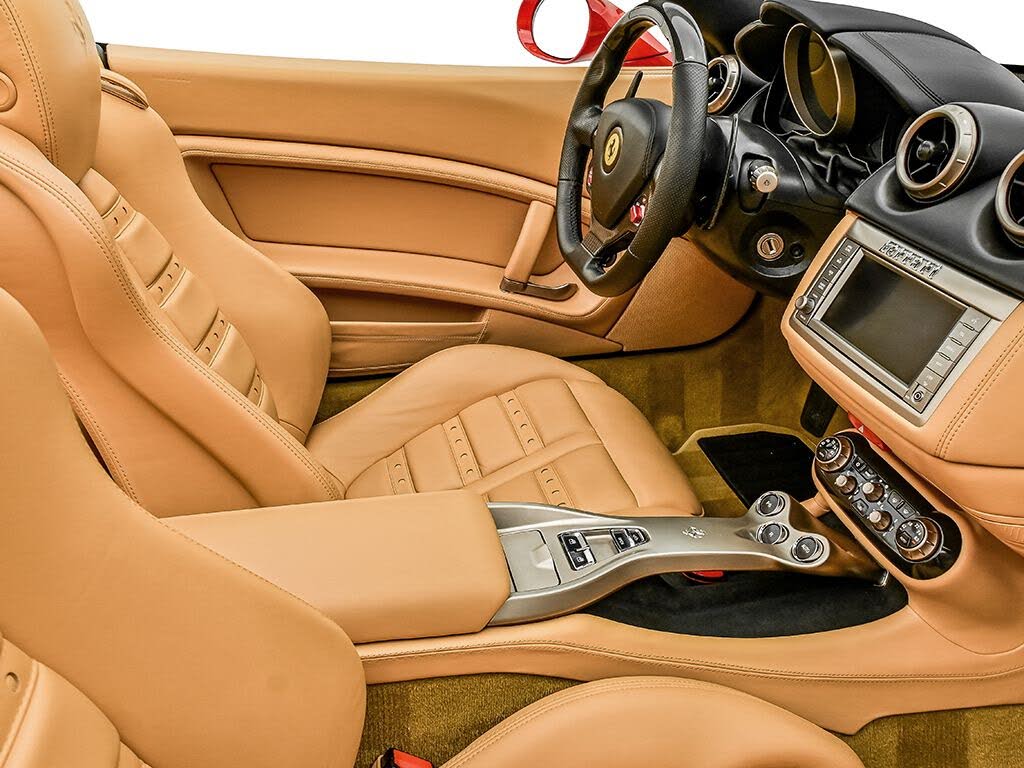 2010 Ferrari California GT Convertible photo 19