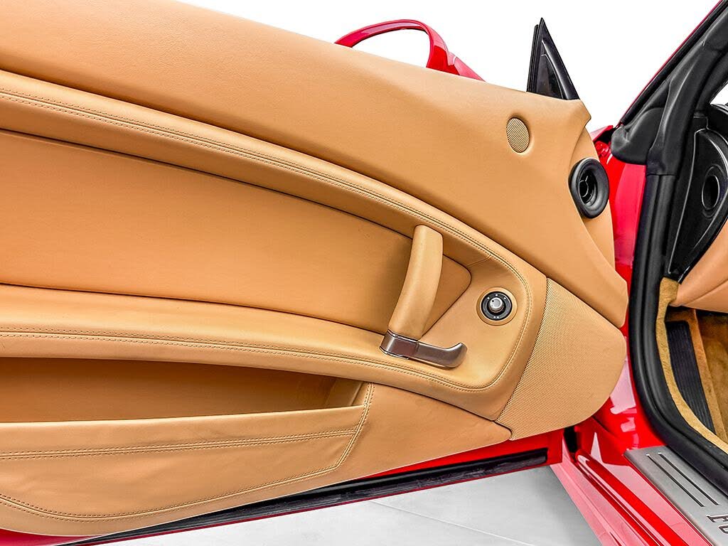 2010 Ferrari California GT Convertible photo 10