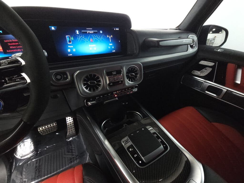 2025 Mercedes-Benz G-Class AMG G 63 4MATIC photo 15