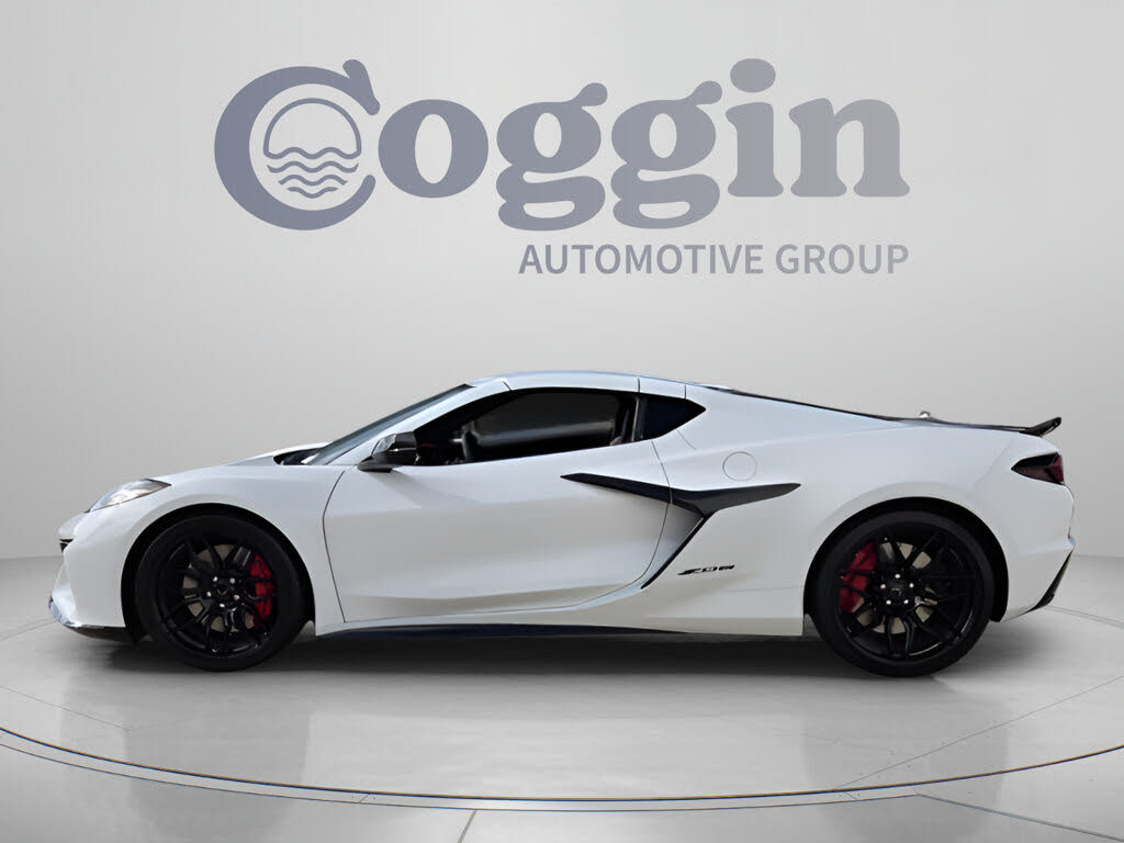 2027 Chevrolet Corvette Z06 2LZ Coupe RWD photo 2