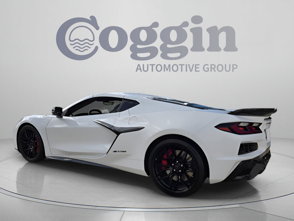 2027 Chevrolet Corvette Z06 2LZ Coupe RWD photo 3