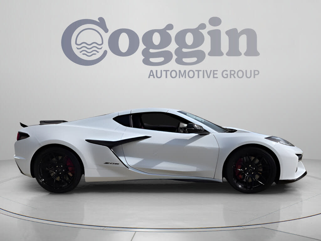 2027 Chevrolet Corvette Z06 2LZ Coupe RWD photo 6