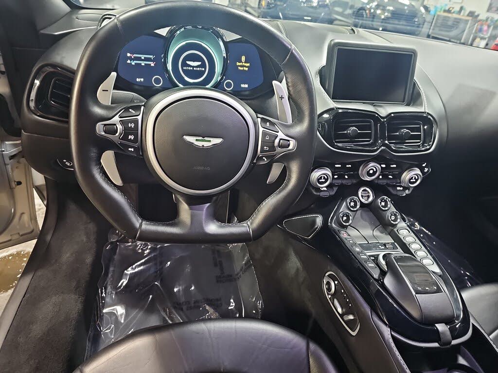 2019 Aston Martin Vantage RWD photo 13