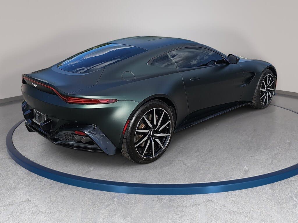 2019 Aston Martin Vantage RWD photo 5
