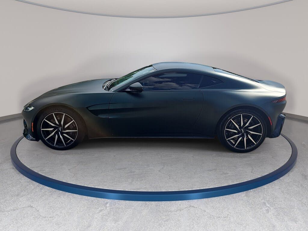 2019 Aston Martin Vantage RWD photo 8