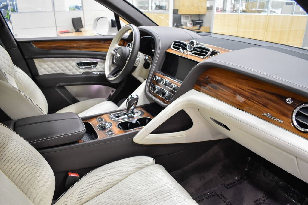 2023 Bentley Bentayga Azure V8 AWD photo 24