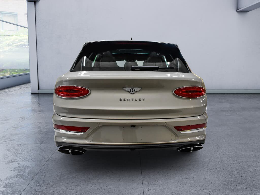 2023 Bentley Bentayga Azure V8 AWD photo 6