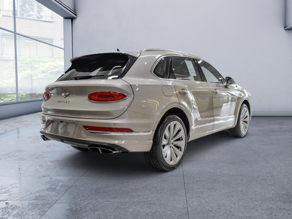2023 Bentley Bentayga Azure V8 AWD photo 7