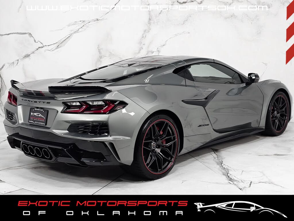 2024 Chevrolet Corvette Z06 3LZ Coupe RWD photo 11