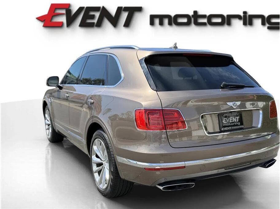 2017 Bentley Bentayga W12 AWD photo 9