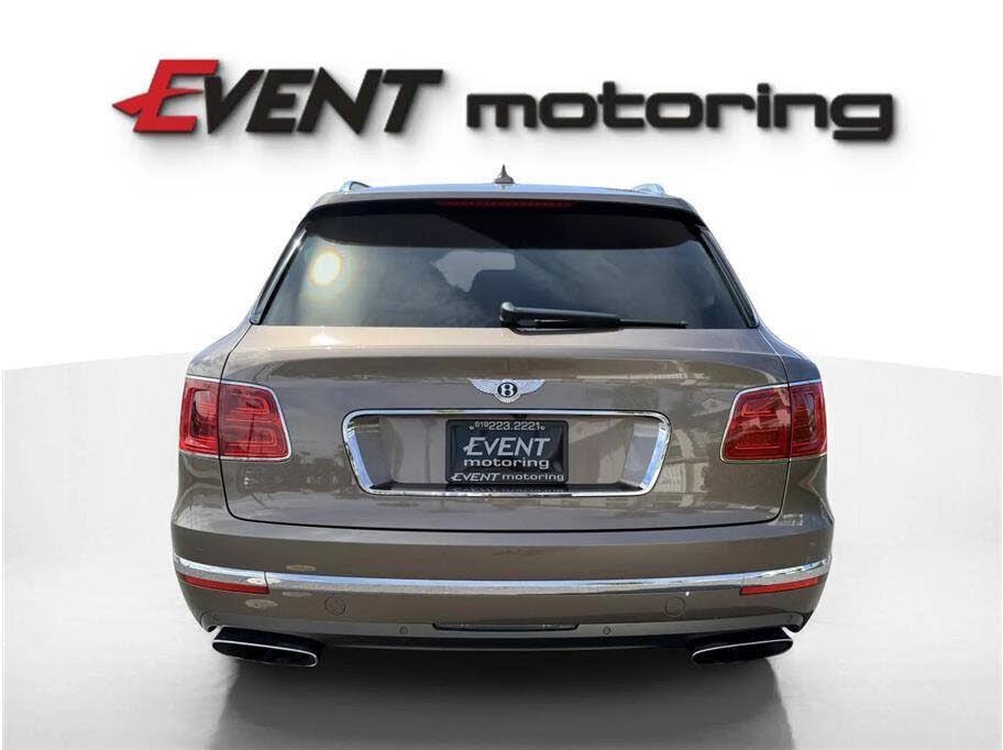 2017 Bentley Bentayga W12 AWD photo 10