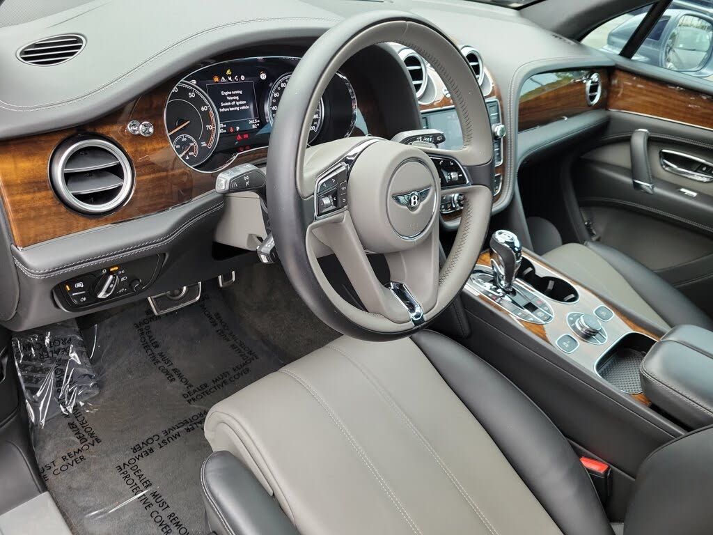 2018 Bentley Bentayga W12 Activity Edition AWD photo 13