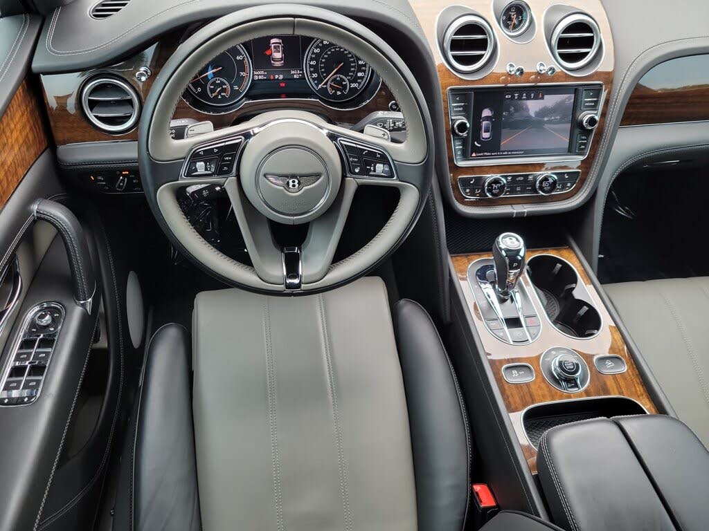 2018 Bentley Bentayga W12 Activity Edition AWD photo 6
