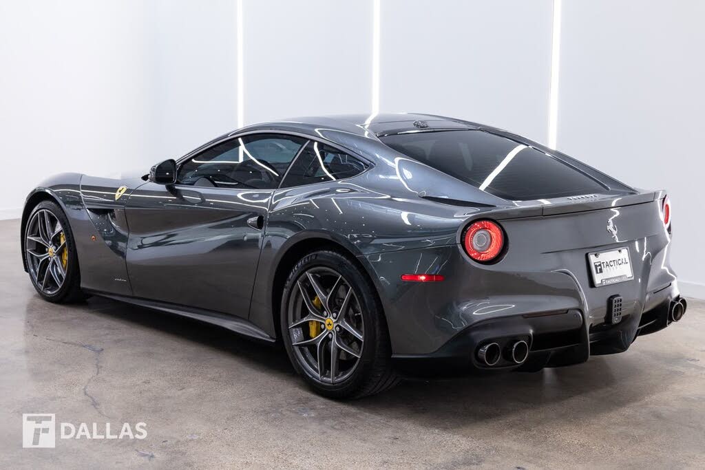 2015 Ferrari F12 Berlinetta Coupe photo 11