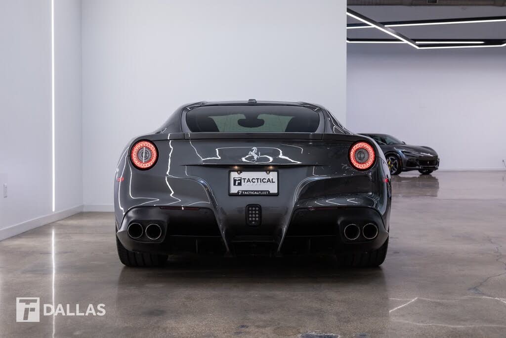 2015 Ferrari F12 Berlinetta Coupe photo 17