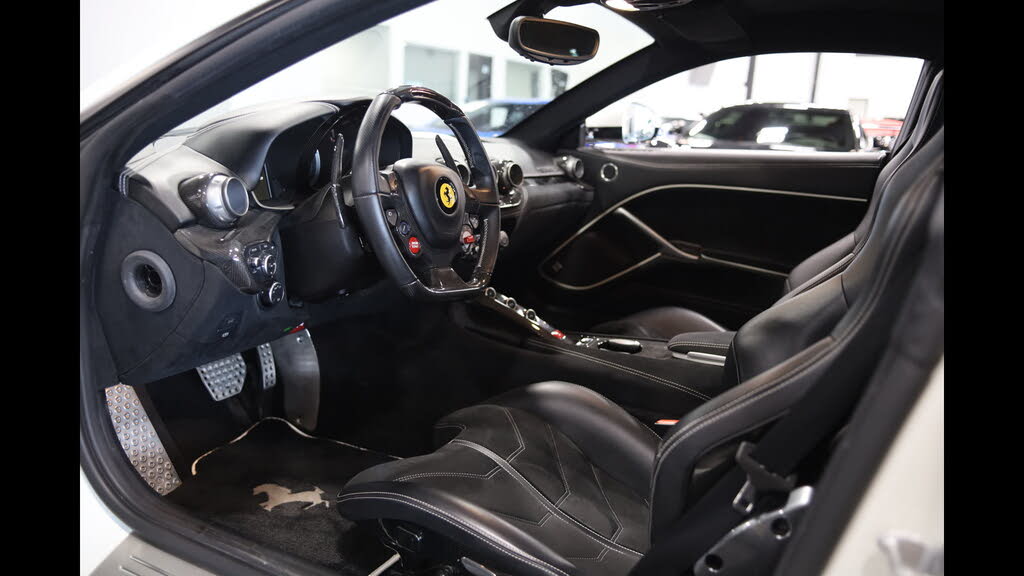 2015 Ferrari F12 Berlinetta Coupe photo 17