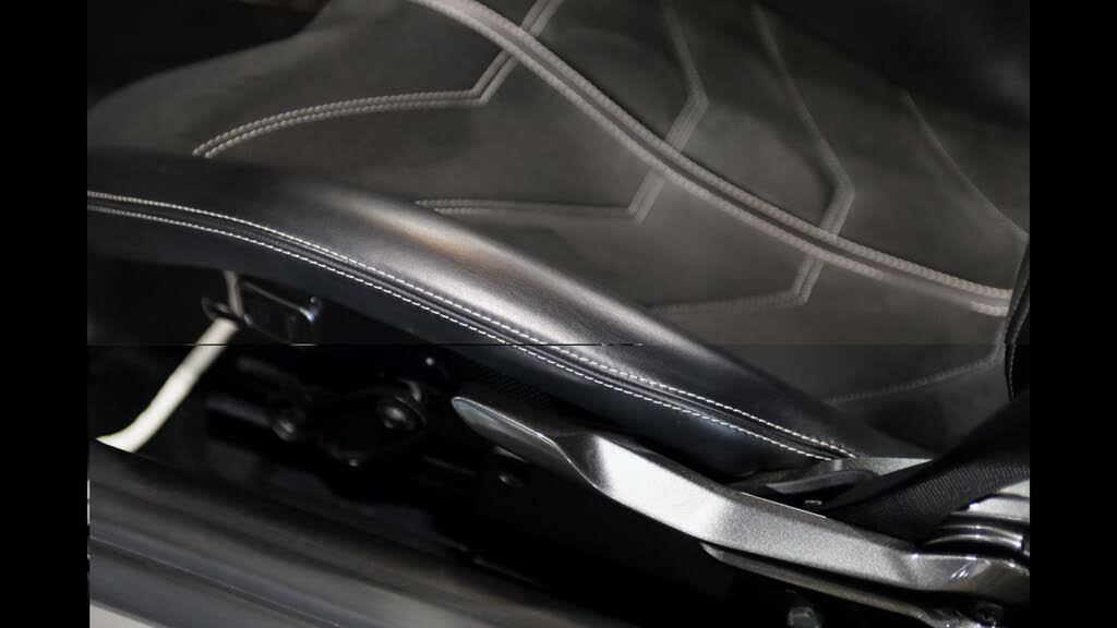 2015 Ferrari F12 Berlinetta Coupe photo 19