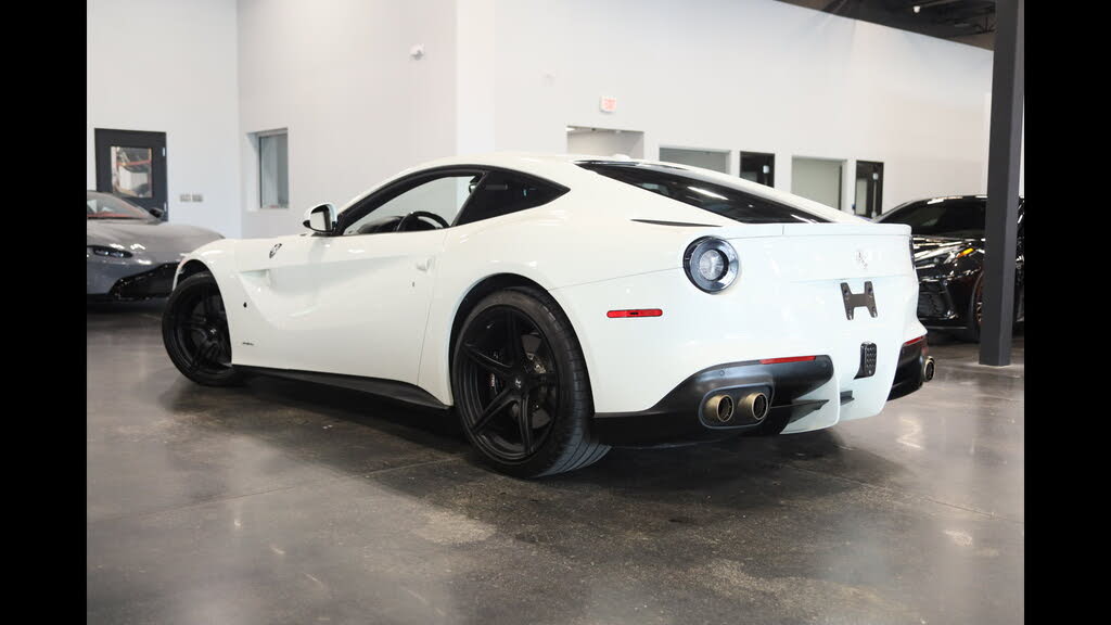 2015 Ferrari F12 Berlinetta Coupe photo 4
