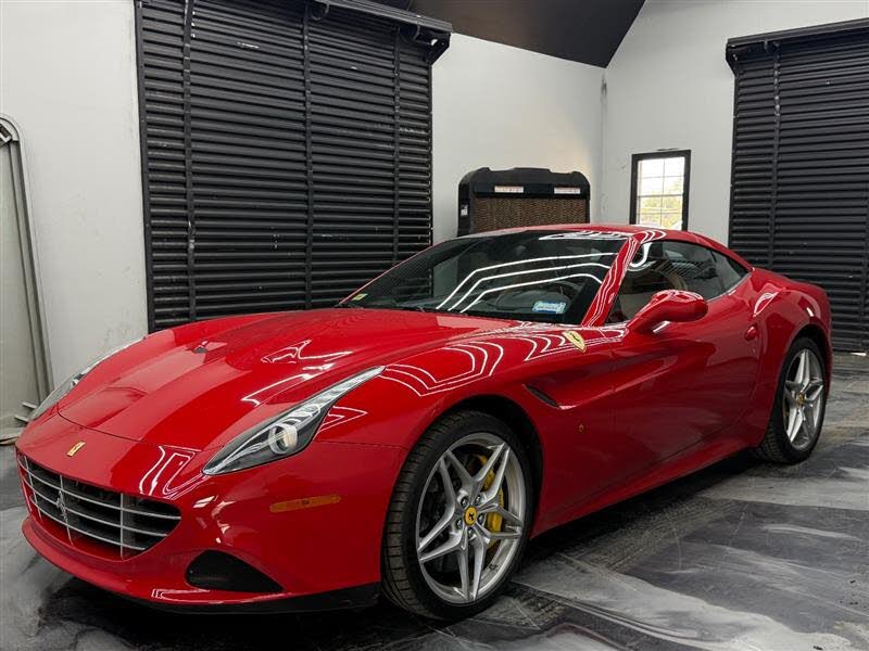 2015 Ferrari California T Roadster photo 2