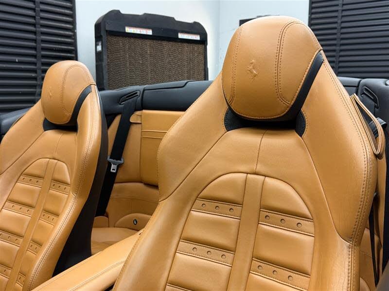 2015 Ferrari California T Roadster photo 14