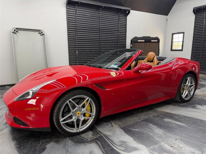 2015 Ferrari California T Roadster photo 3