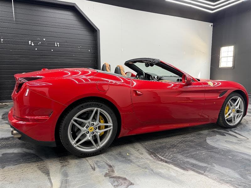 2015 Ferrari California T Roadster photo 9