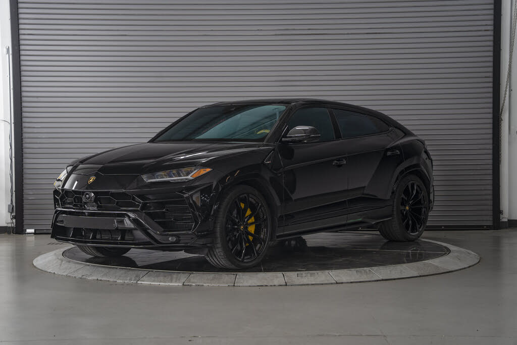 2022 Lamborghini Urus AWD