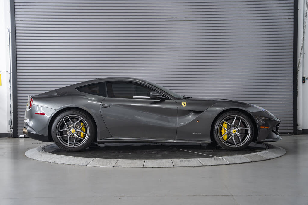 2014 Ferrari F12 Berlinetta Coupe photo 6