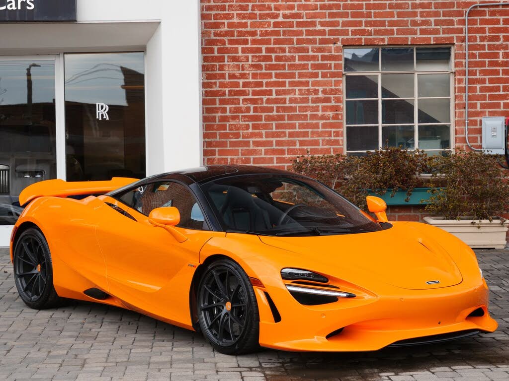 2025 McLaren 750S Coupe RWD