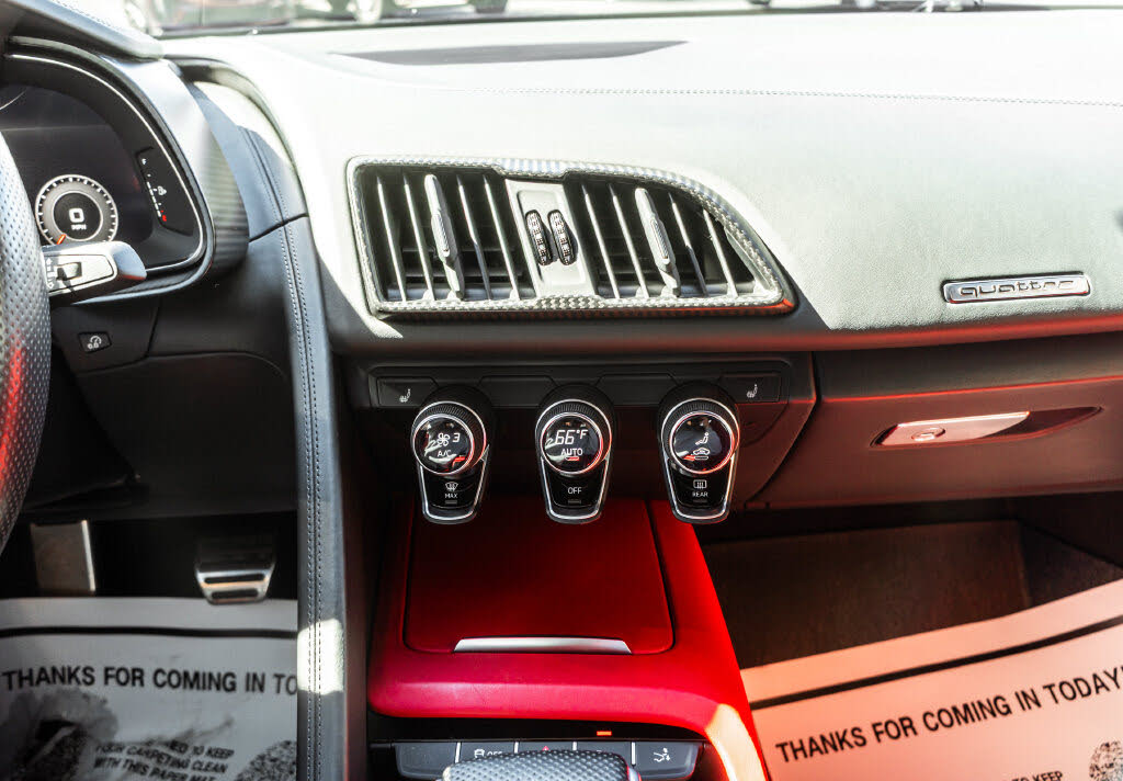 2017 Audi R8 quattro V10 Coupe AWD photo 18 of 24