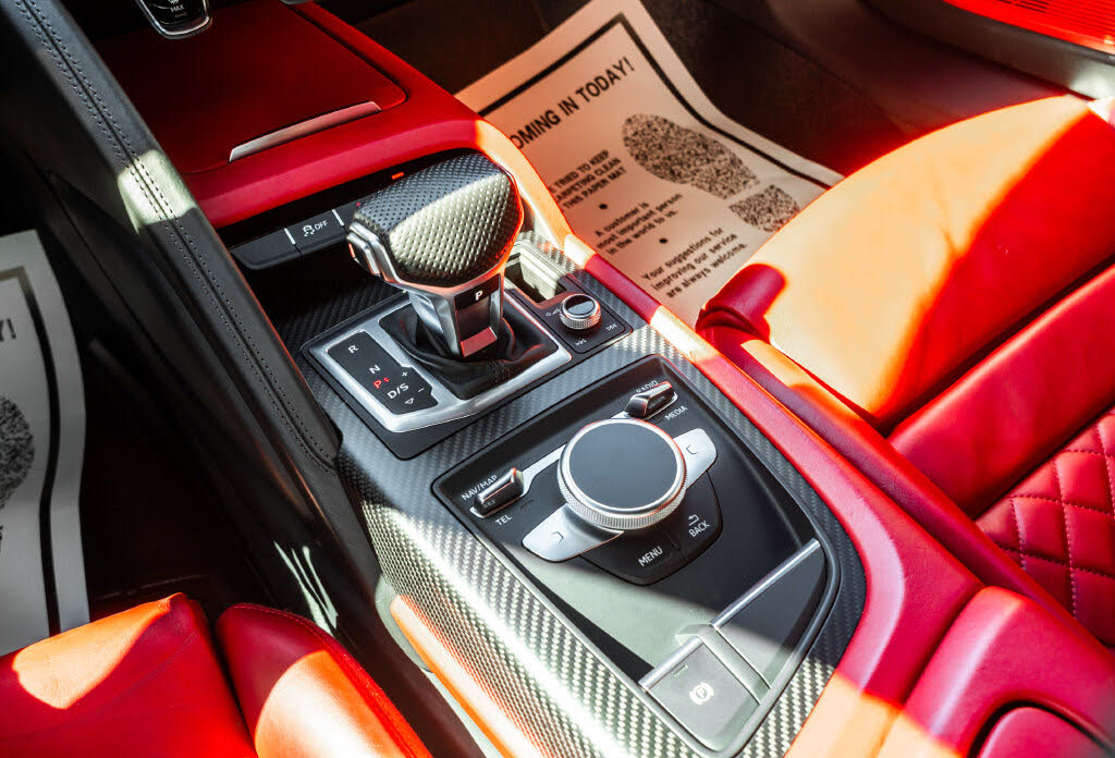 2017 Audi R8 quattro V10 Coupe AWD photo 21 of 24