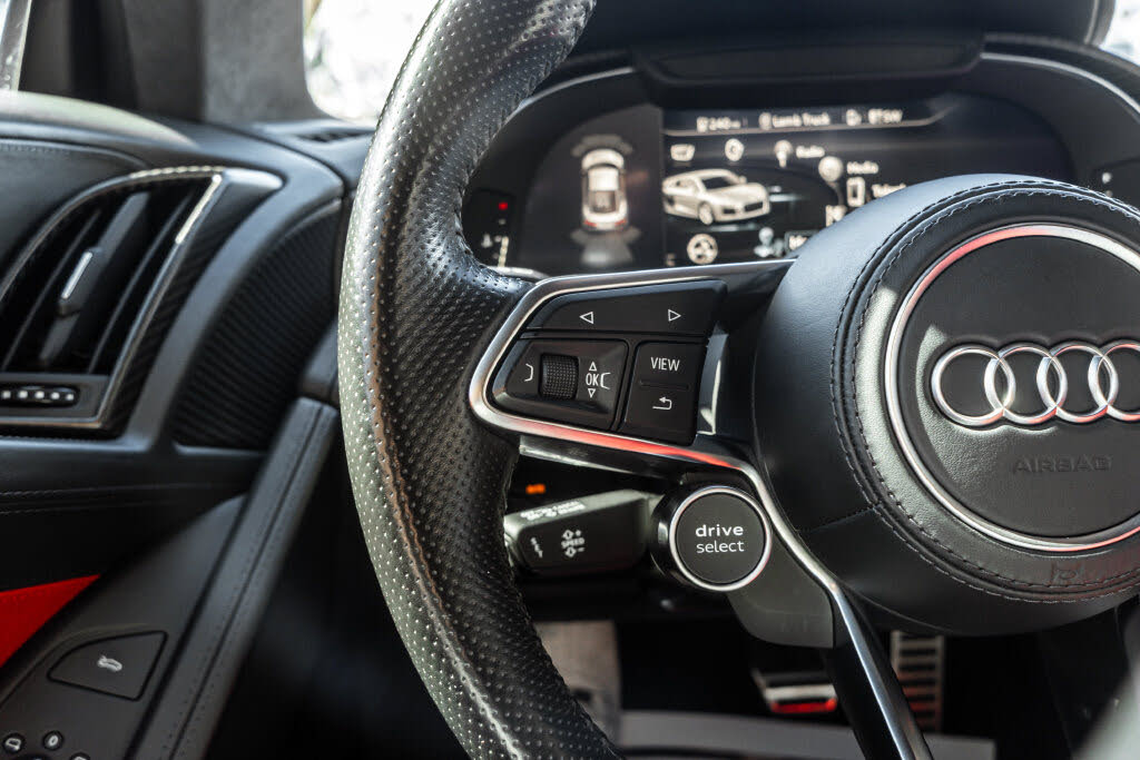 2017 Audi R8 quattro V10 Coupe AWD photo 24 of 24